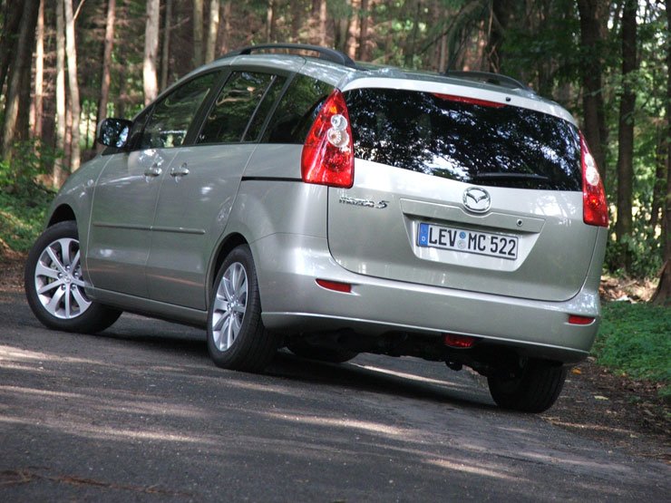 Csendes és erős mindkét dízelmotor, a rákkeltő koromtól széria részecskeszűrő szabadít meg mindannyiunkat