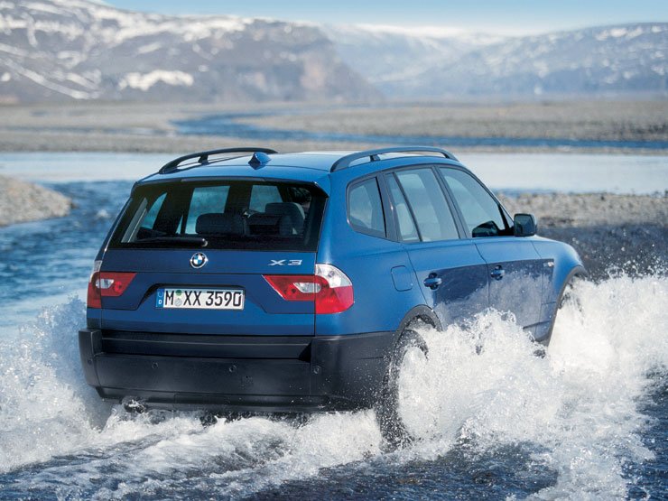 360 lóerős kupé a BMW-től 9