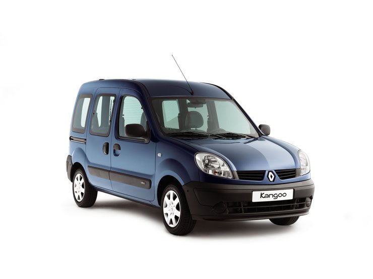 Földgáz-benzin és LPG-benzin vegyes üzemű Kangoo is kapható néhány piacon. A hűtőmaszk 3 lamellájáról és a fehér indexburáról ismerni meg a 2006-os modellévet