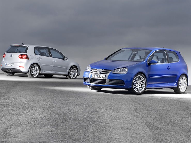 Golf-Astra párbaj: új kör az R32-vel 