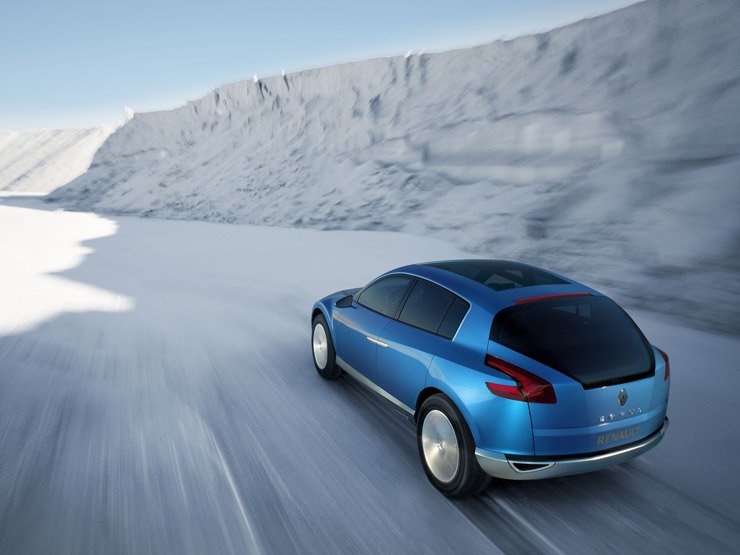 4708_44920_1000x700.jpg | Vezess | Vezess 250 lóerős a részecskeszűrős, V6-os dízelmotor. A háromliteres motorból 550 (!) Nm nyomatékot facsartak ki