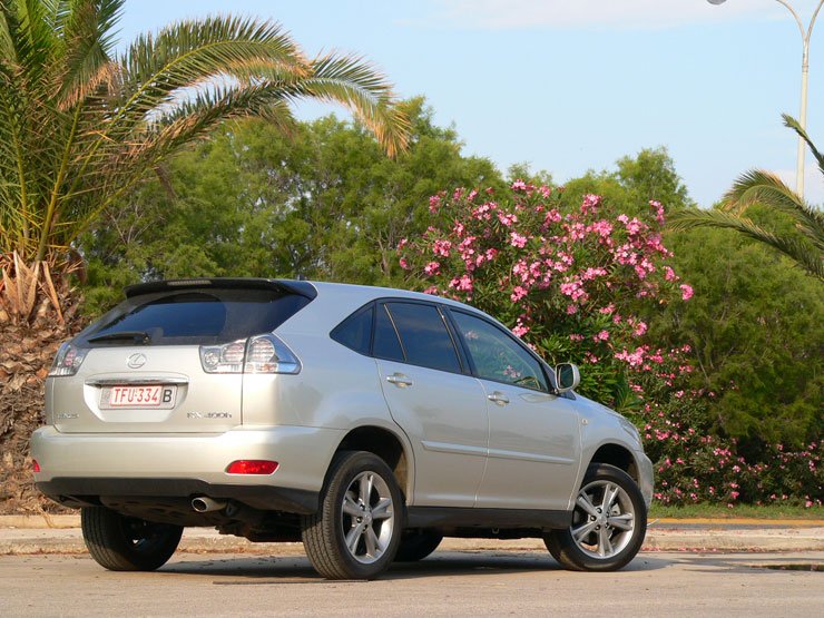 Extralistán a hibrid motor 