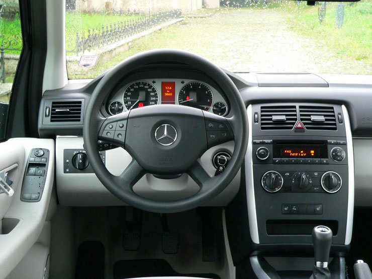 Teszt: Mercedes-Benz B 170 35