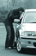 Bluetooth-on keresztül feltörhető az autó