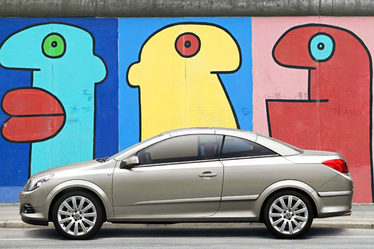 Dízelből csak a 150 lóerős lesz rendelhető, a benzinesek mind megmaradnak az ötajtósból az 1.4-est kivéve