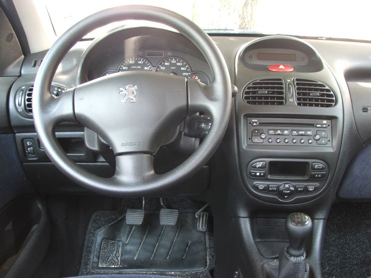 Használt autó: Peugeot 206 8