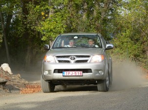 Vezettük: Toyota Hilux - Corolla Verso 2.2 D4-D
