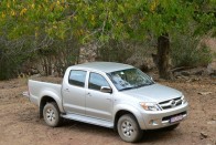 Vezettük: Toyota Hilux – Corolla Verso 2.2 D4-D 40