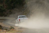 Vezettük: Toyota Hilux – Corolla Verso 2.2 D4-D 45