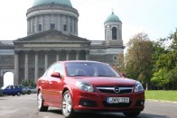 Vezettük: Opel Vectra és Signum 2005