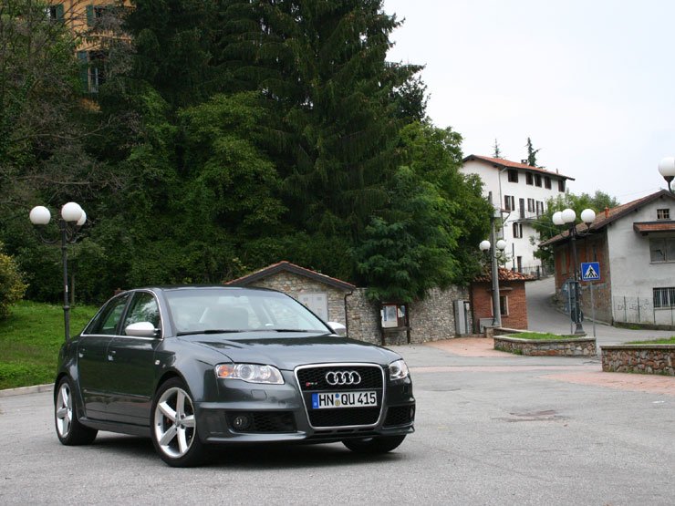 Vezettük: Audi RS4 12