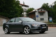 Vezettük: Audi RS4 48