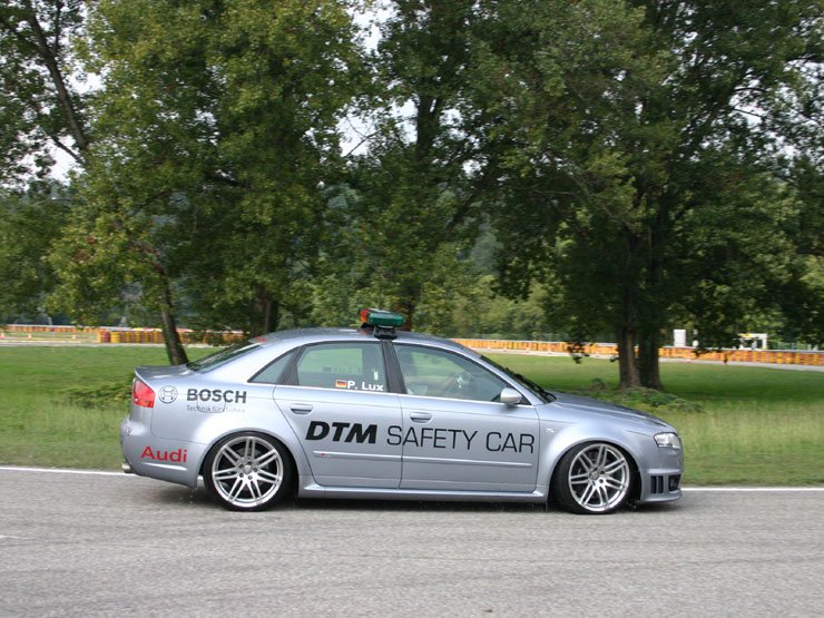 Vezettük: Audi RS4 32