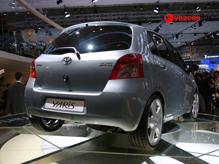 Japánban 1,5-ös turbómotorral is adják az új Yarist, Európában a 90 lóerős dízel a legerősebb verzió