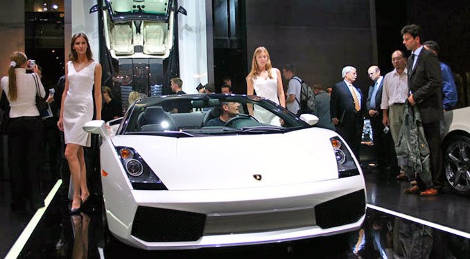 Száguldás tető nélkül  