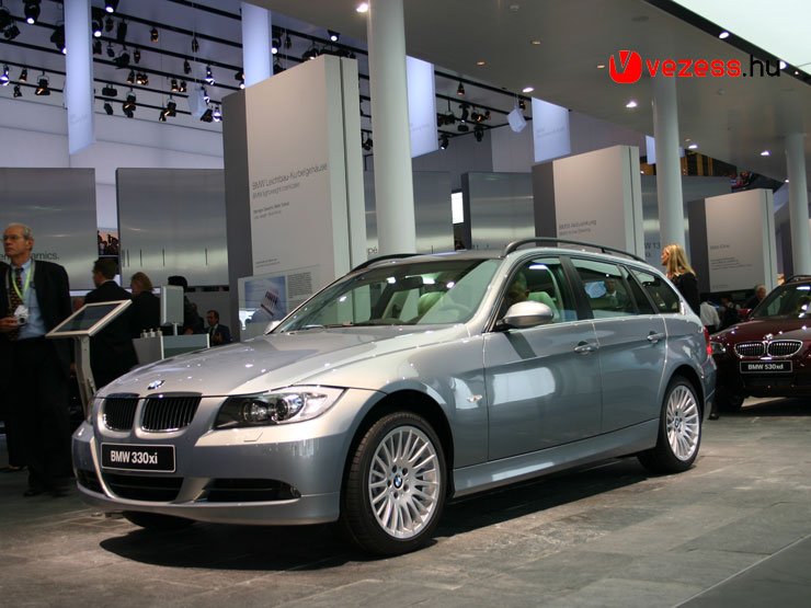 Új a hármas kombi, amely akár összkerék-hajtással is elérhető