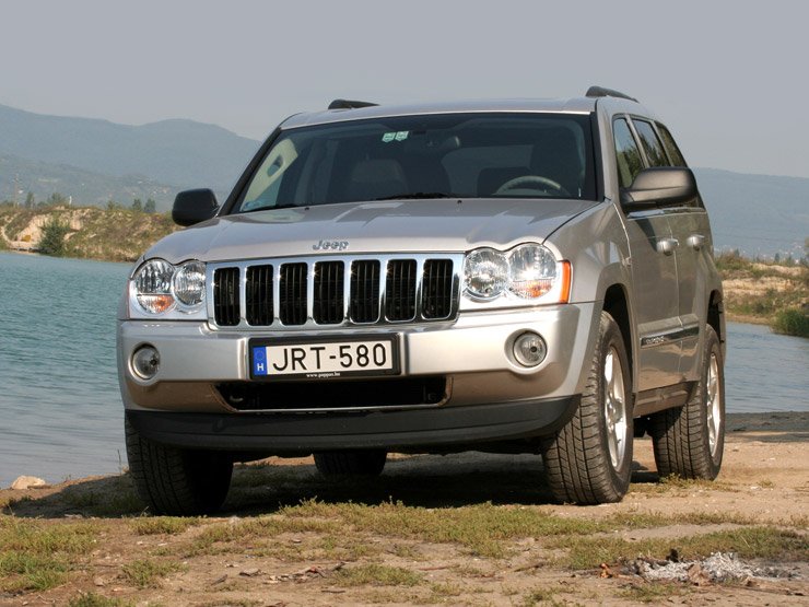 Teszt: Jeep Grand Cherokee 4,7 V8 Limited – Itt van Amerika 11