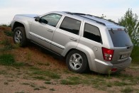 Teszt: Jeep Grand Cherokee 4,7 V8 Limited – Itt van Amerika 59