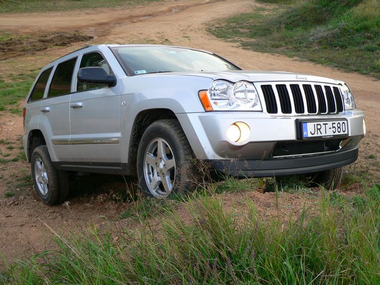 Teszt: Jeep Grand Cherokee 4,7 V8 Limited – Itt van Amerika 28