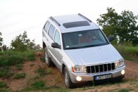 Teszt: Jeep Grand Cherokee 4,7 V8 Limited – Itt van Amerika 66