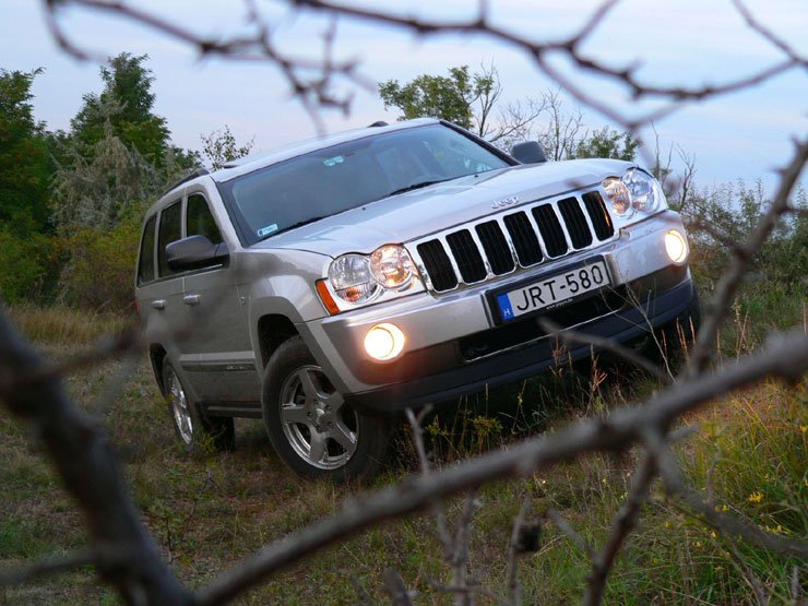 Teszt: Jeep Grand Cherokee 4,7 V8 Limited – Itt van Amerika 36