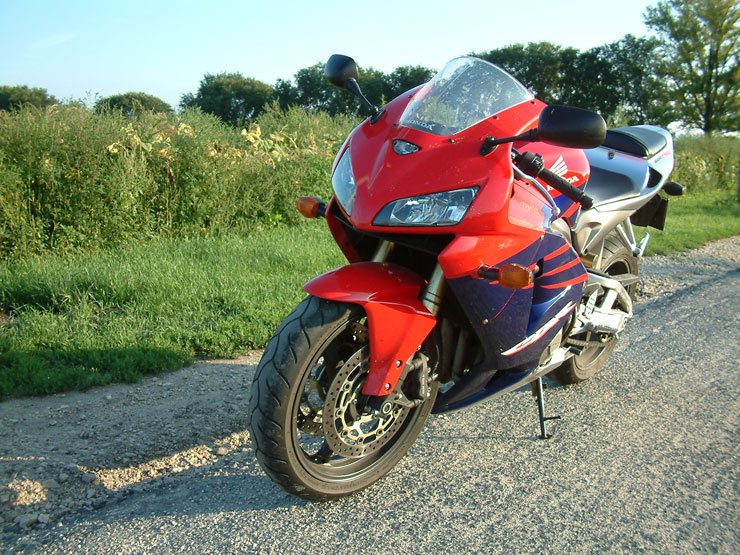 4621_44129_1000x700.jpg | Vezess | Vezess A futómű, a váz és a fékek maximálisan kielégítik igényeinket