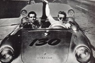 Keresik James Dean Porsche Spyderét