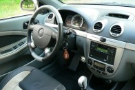 Teszt: Chevrolet Lacetti Sport – Fehér holló 51