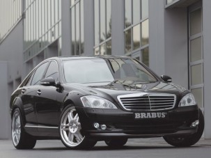 Versenyautó luxuskivitelben - Brabus S