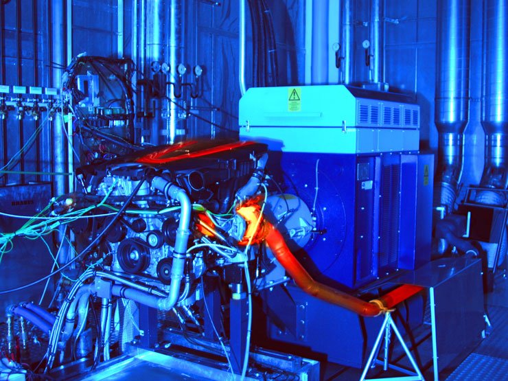 Jelenleg nem képes az erőátvitel megbirkózni a motor bődületes erejével, ezért a forgatónyomatékot 1100 newtonméterre korlátozzák