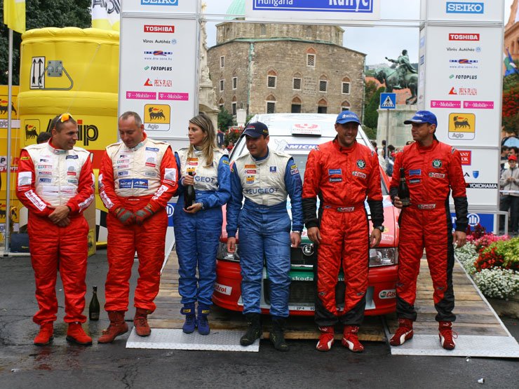 Turi nyert, de sokan örülnek