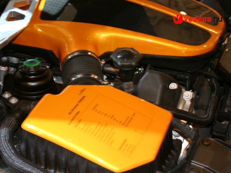 5086_49184_1000x700.jpg | Vezess | Vezess 552 lóerőre nőtt az 5,0 literes V10-es motor teljesítmény. Csak a kipufogórendszert és a vezérlőszámítógépet módosították