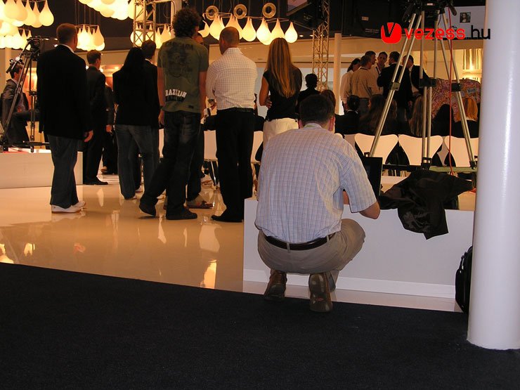 A szalon éppen most nyit, de mi már dolgozunk