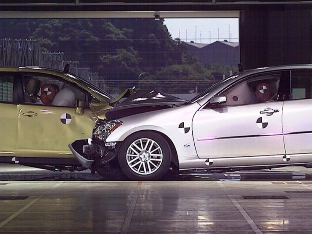 Feláldozott Nissanok