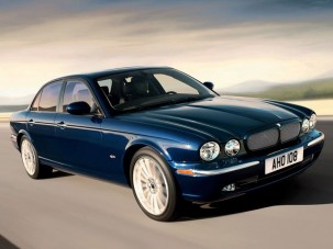 Jaguarból a dízel megy