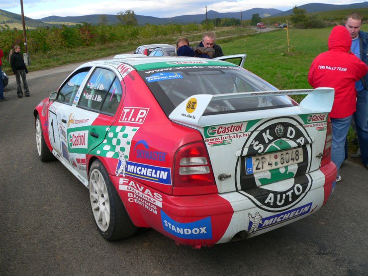 Octavia WRC jobbról