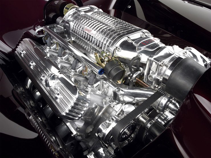 A V8-as Chevrolet motor kapott egy feltöltőt is, így 653 lóerővel gazdálkodhat az autó vezetője