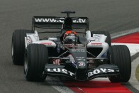 Renault siker Kínában – Alonsoé a pole 36