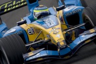 Renault siker Kínában – Alonsoé a pole 44