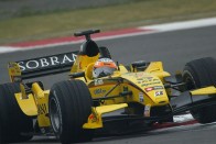 Renault siker Kínában – Alonsoé a pole 45