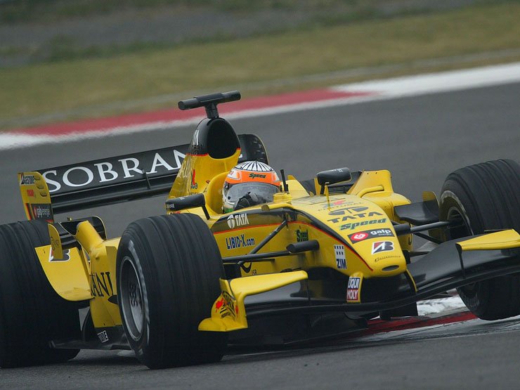 Renault siker Kínában – Alonsoé a pole 19