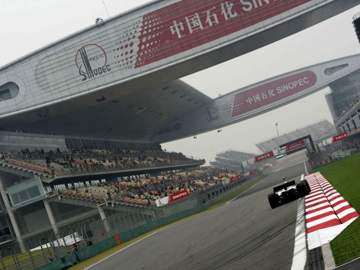Renault siker Kínában – Alonsoé a pole 27