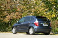 Teszt: Honda FR-V 2.2 i-CTDi Comfort - Na végre!