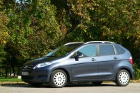 Teszt: Honda FR-V 2.2 i-CTDi Comfort – Na végre! 31