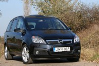 Teszt: Opel Zafira 2.2 Direct Sport – A láthatatlan autó 29