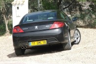 Vezettük: Peugeot 407 Coupé – Nehézbombázó 28