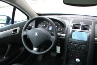 Vezettük: Peugeot 407 Coupé – Nehézbombázó 29