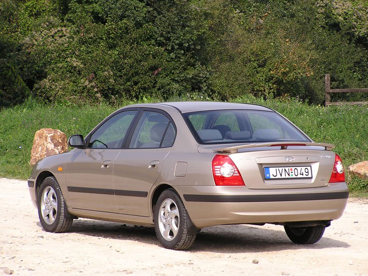 Teszt: Hyundai Elantra 2.0 CRDi – Rutinmunka 11