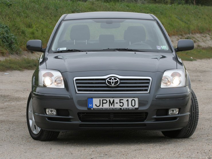 Teszt: Toyota Avensis 2,2 D-4D – Vele mentünk Frankfurtba 20