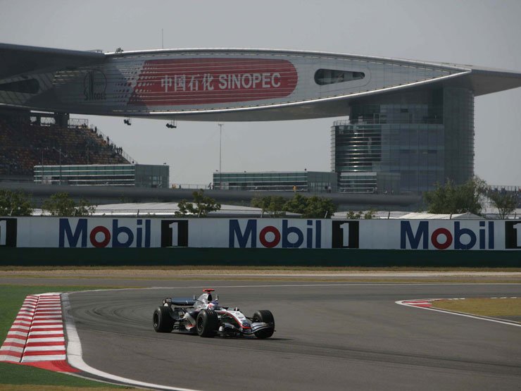 Alonso nyert, a Renaulté a bajnoki cím is 4